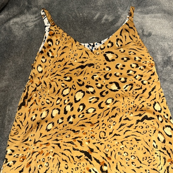 White House Black Market xl reversible tank top - Picture 2 of 4